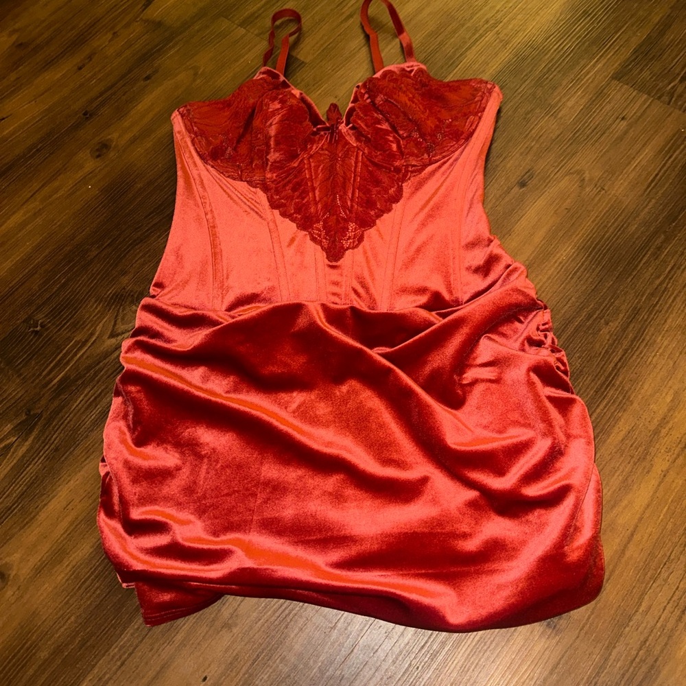 NWT SAVAGE X FENTY PLUSH RUSH VELVET UNDERWIRE CORSET DRESS